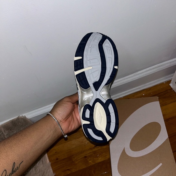 acics gel-1130 with midnight - Picture 2 of 4